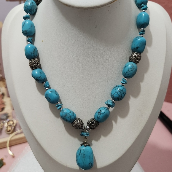 Jewelry - VINTAGE Turquoise Beaded Necklace Sterling Silver